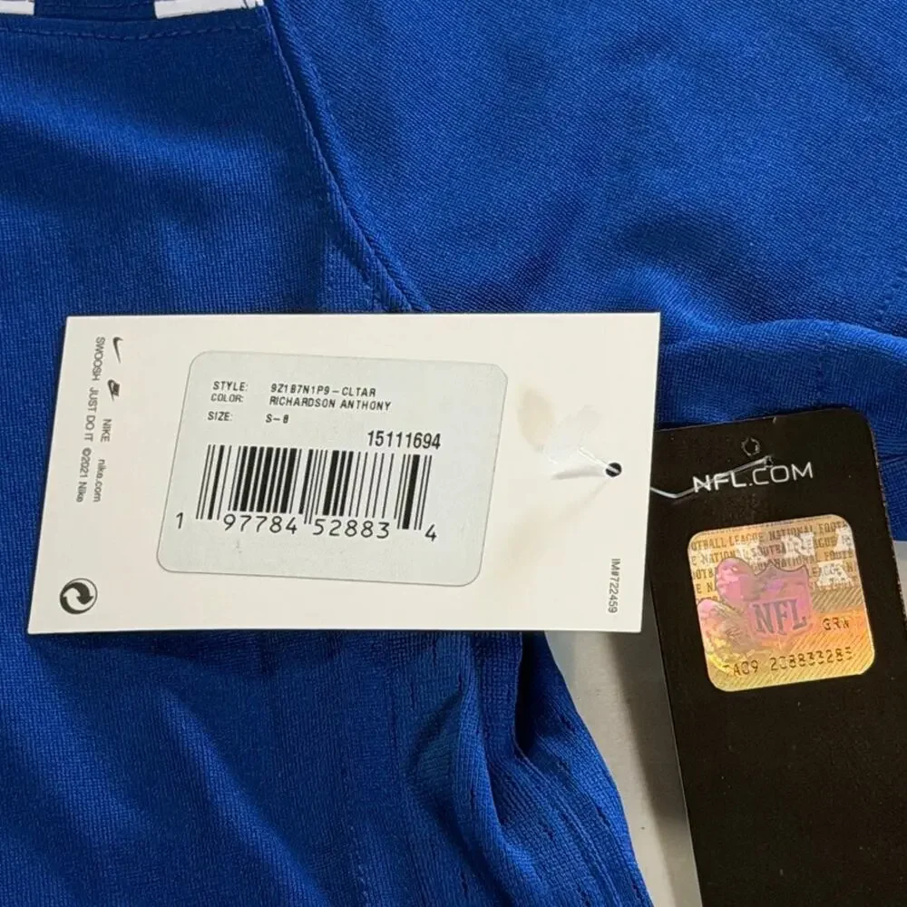Nike youth small